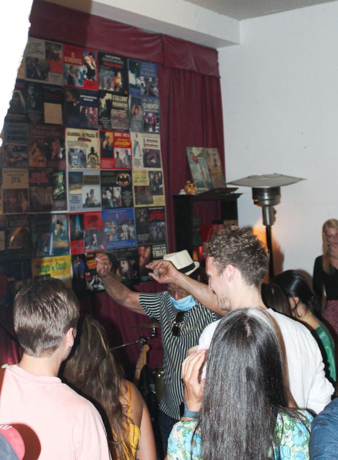 Alface Hall Hostel & Bar Lissabon Buitenkant foto