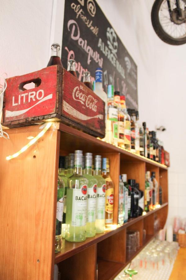 Alface Hall Hostel & Bar Lissabon Buitenkant foto