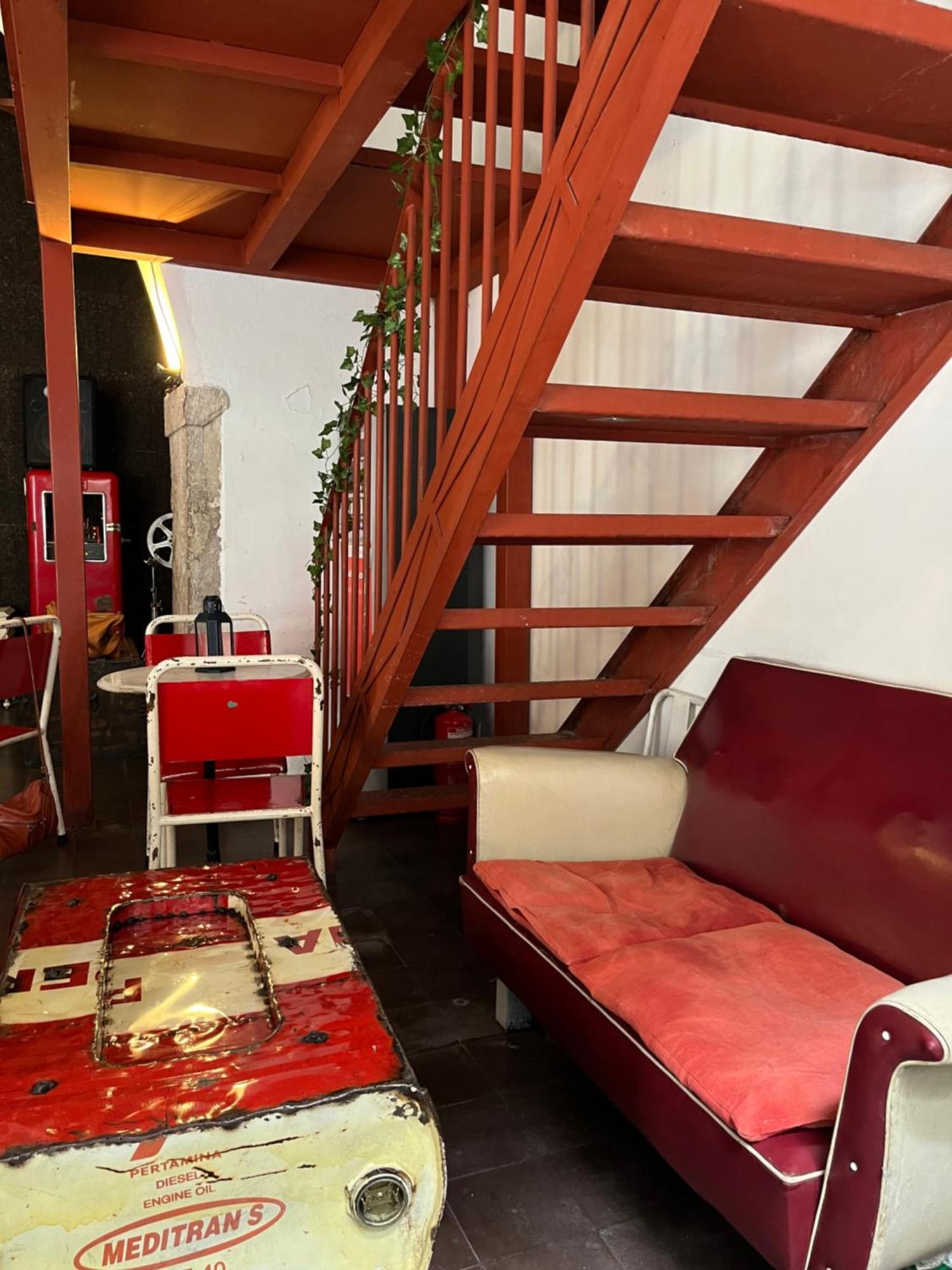 Alface Hall Hostel & Bar Lissabon Buitenkant foto