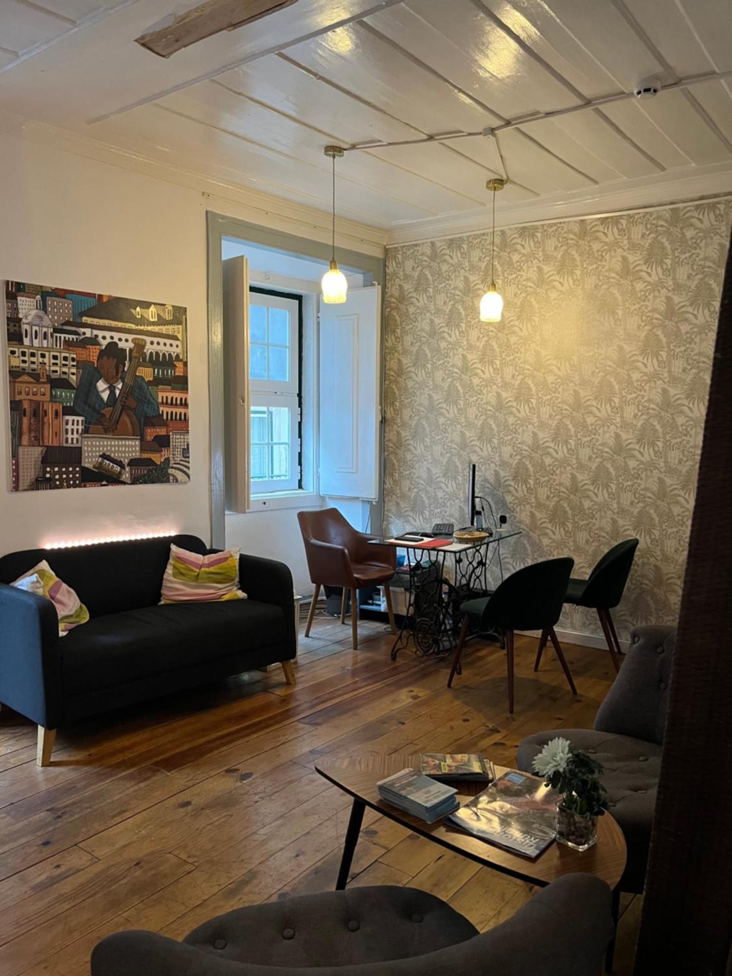 Alface Hall Hostel & Bar Lissabon Buitenkant foto
